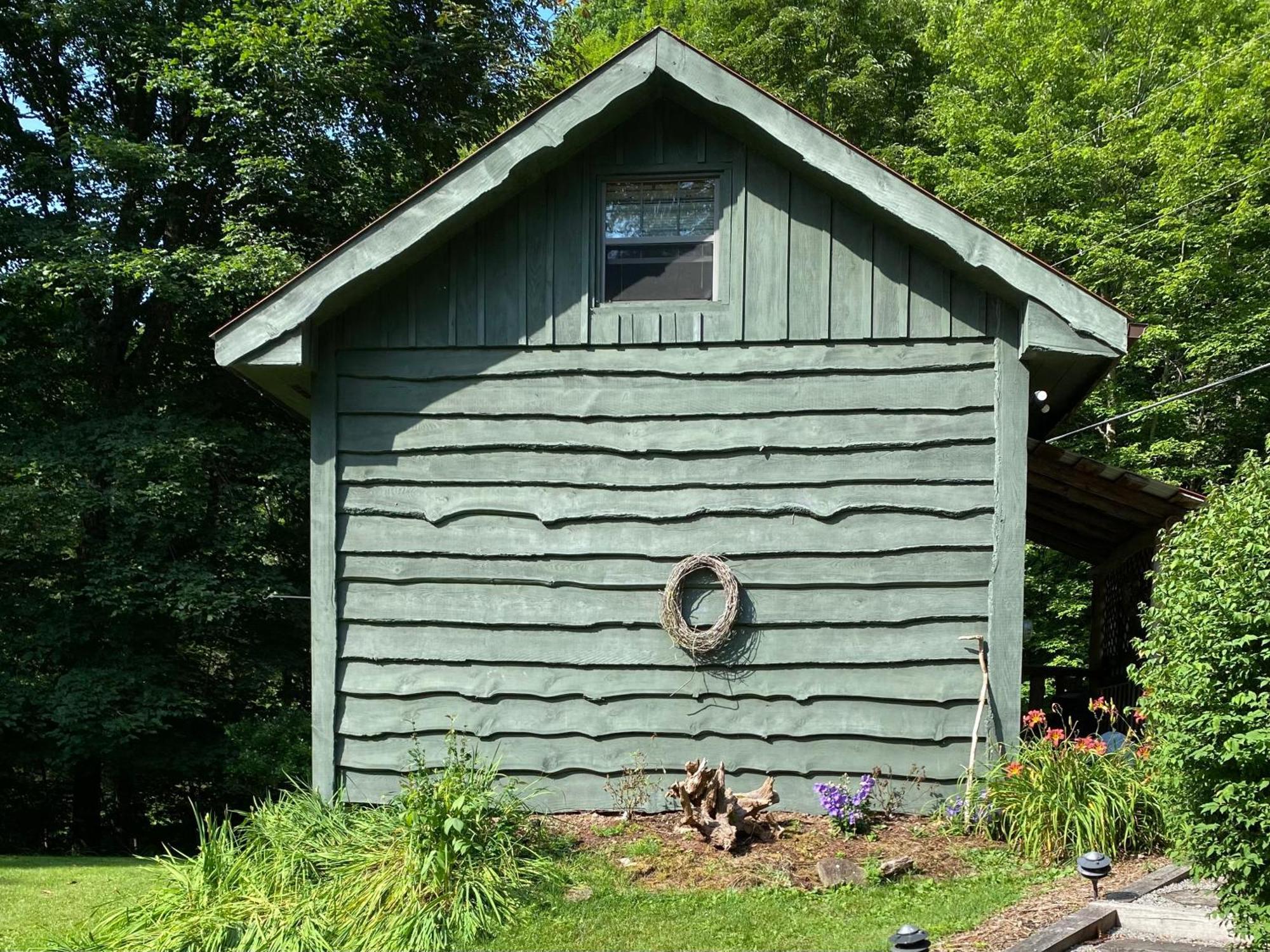 Moore House Inn & Cabins Marlinton エクステリア 写真
